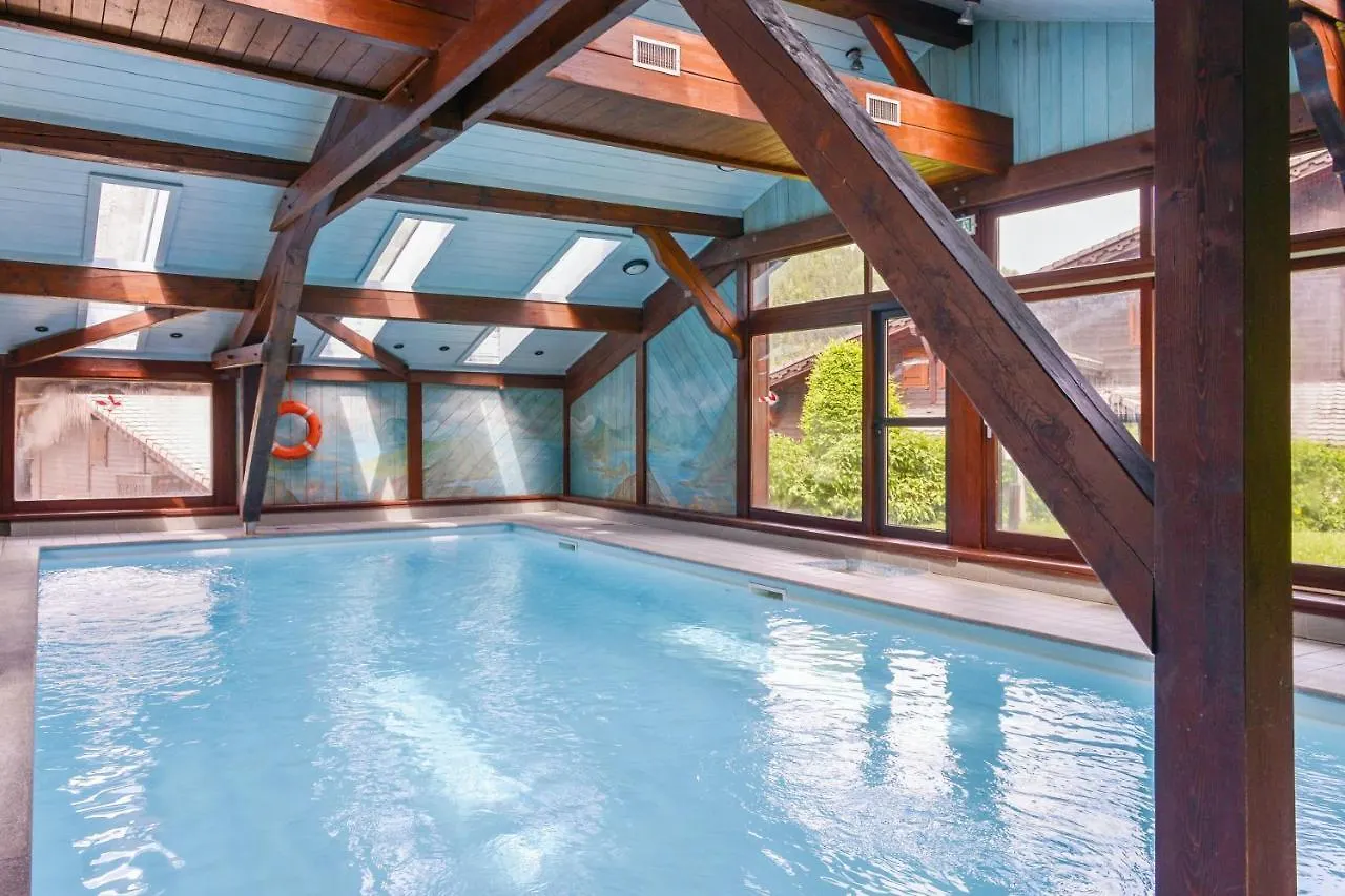 Appartement Chaleureux Les Houches 29 M² Piscine Partagee