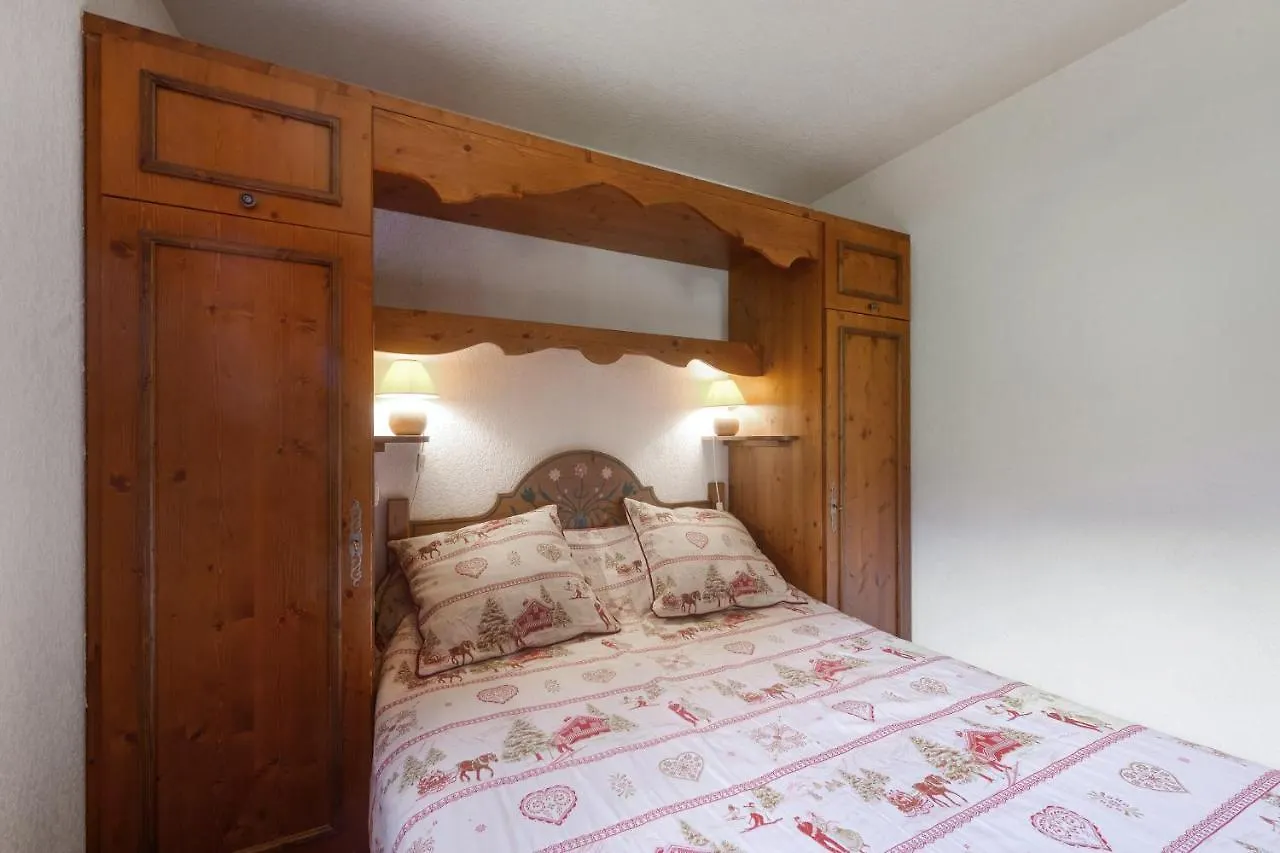 Apartment Appartement Chaleureux Les Houches 29 M² Piscine Partagee France