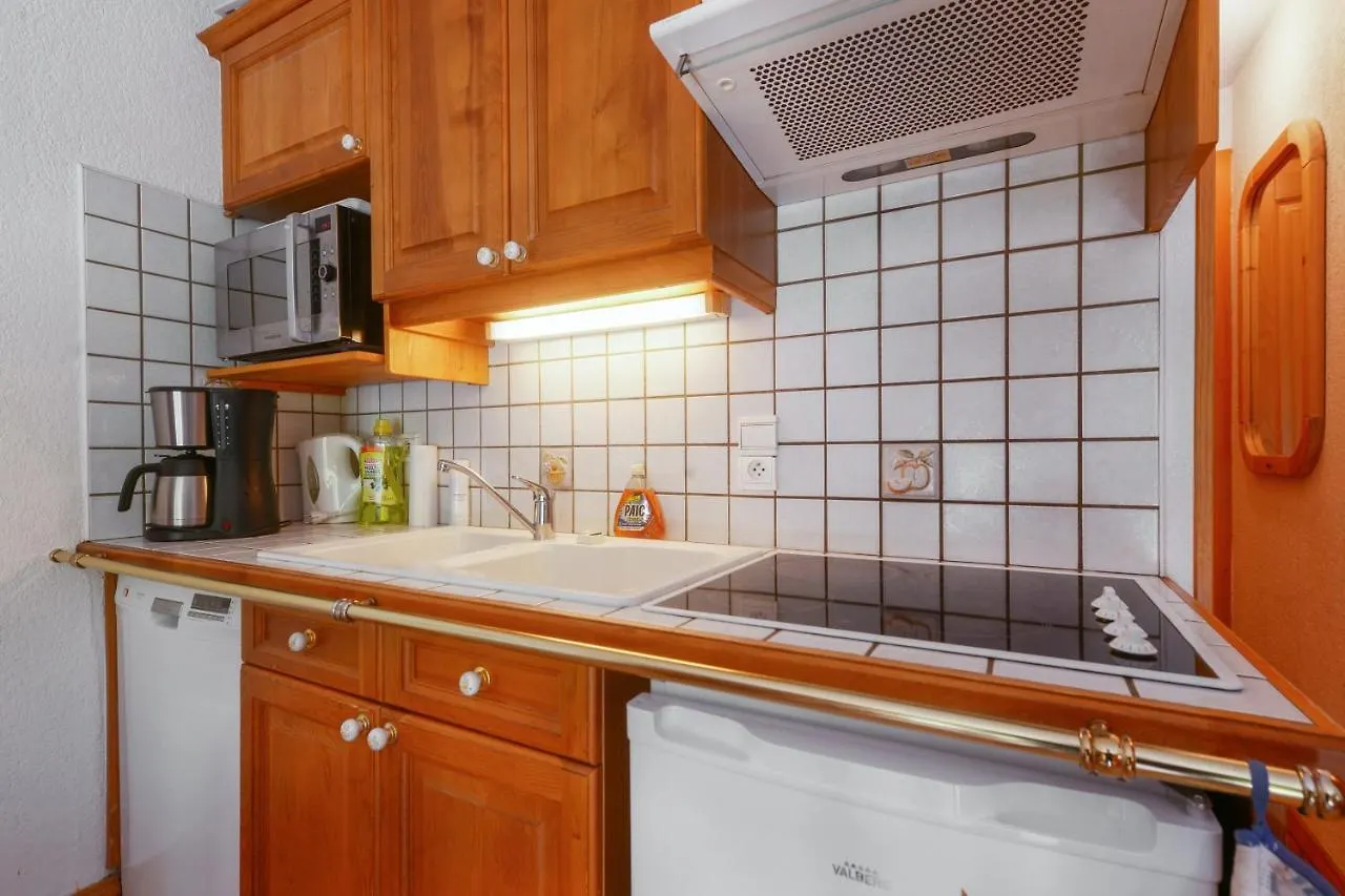 Appartement Chaleureux Les Houches 29 M² Piscine Partagee 0*,