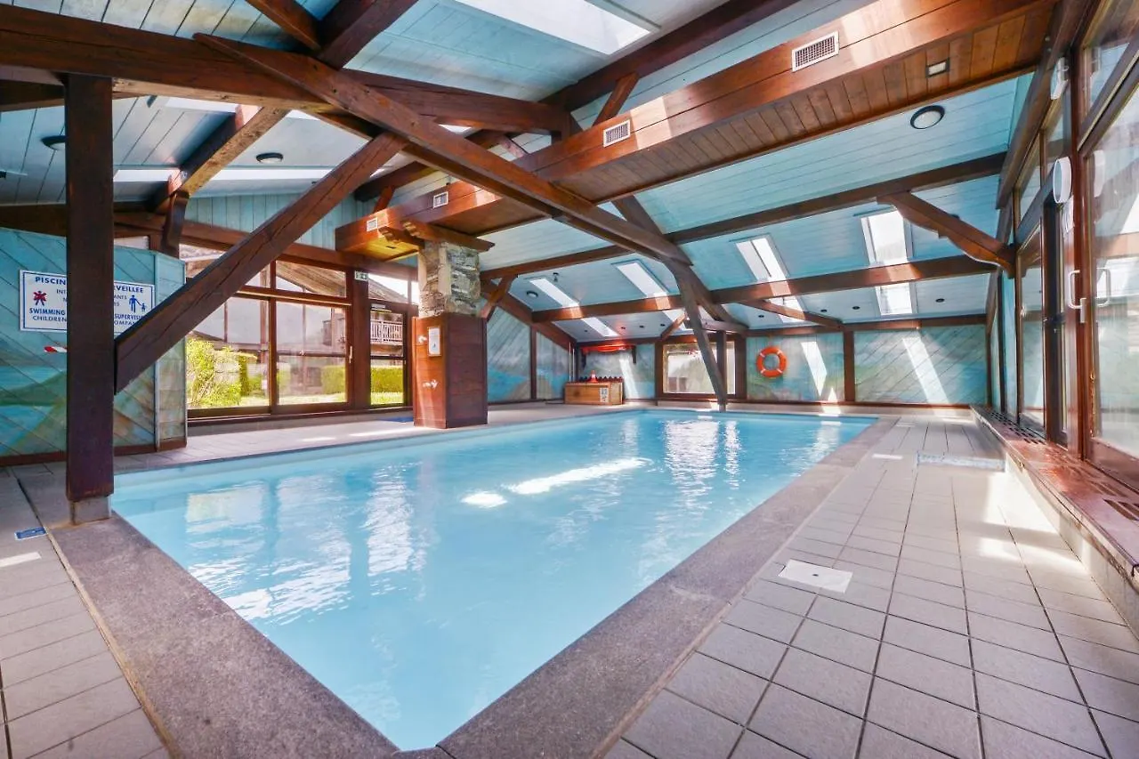 Appartement Chaleureux Les Houches 29 M² Piscine Partagee